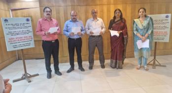 Divisional Heads along with STC Officials while administering Integrity Pledge on 27.10.2025 at STC Corporate Office, Jawahar Vyapar Bhawan, New Delhi